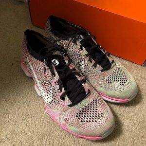 Nike Flyknit Zoom Agility